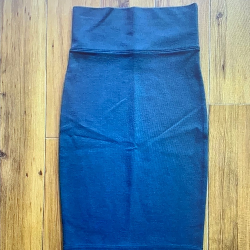 Elegant Black Women's Skirt